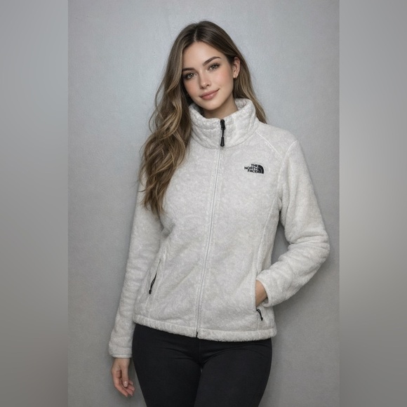 The North Face Sweaters - The North Face woman’s super soft zip up sweater size medium